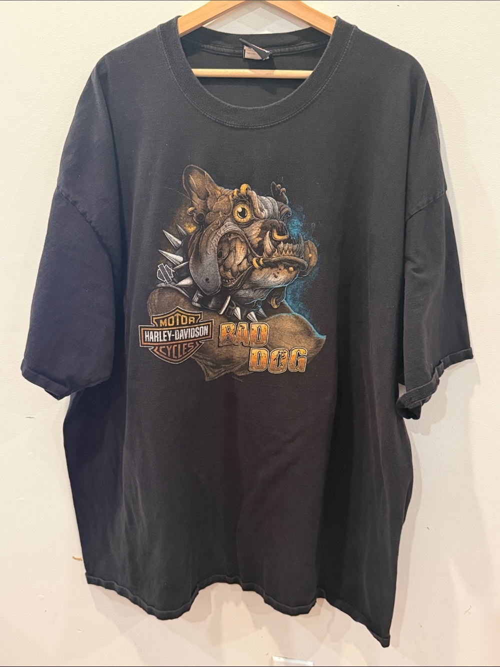Vintage Harley-Davidson 'Bad Dog' Graphic tshirt